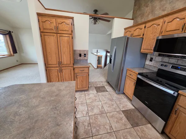 $400,000 | 6212 13th Street North, Moorhead, MN 56560