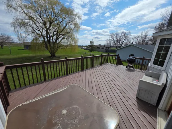 $400,000 | 6212 13th Street North, Moorhead, MN 56560