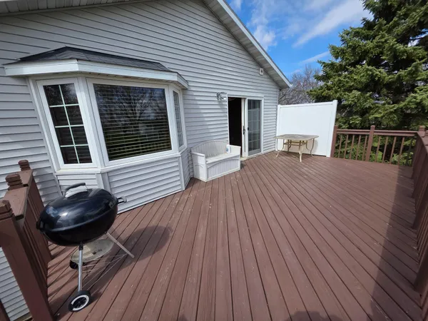 $400,000 | 6212 13th Street North, Moorhead, MN 56560