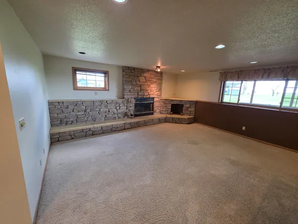$400,000 | 6212 13th Street North, Moorhead, MN 56560