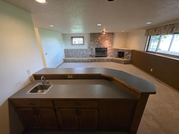 $400,000 | 6212 13th Street North, Moorhead, MN 56560