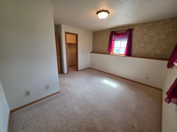 $400,000 | 6212 13th Street North, Moorhead, MN 56560
