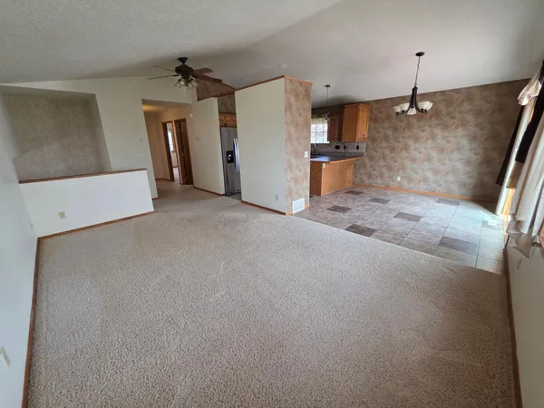 $400,000 | 6212 13th Street North, Moorhead, MN 56560