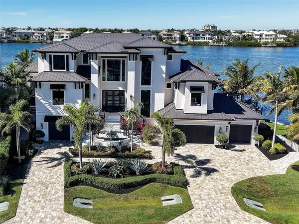 $9,150,000 | 271 3rd Street West, Bonita Springs, FL 34134