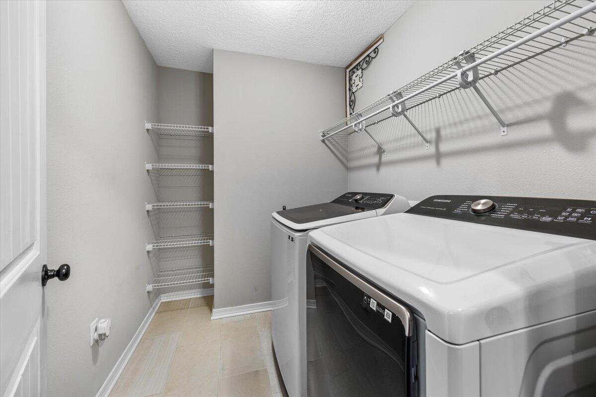 239 Wainwright Drive Crestview, FL 32539 - Photo 24 of 29 Laundry Room