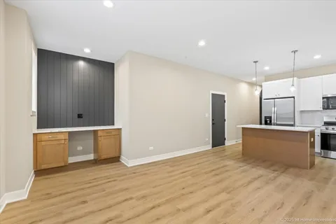 $1,199,000 | 4934 South Champlain Avenue, Chicago, IL 60615