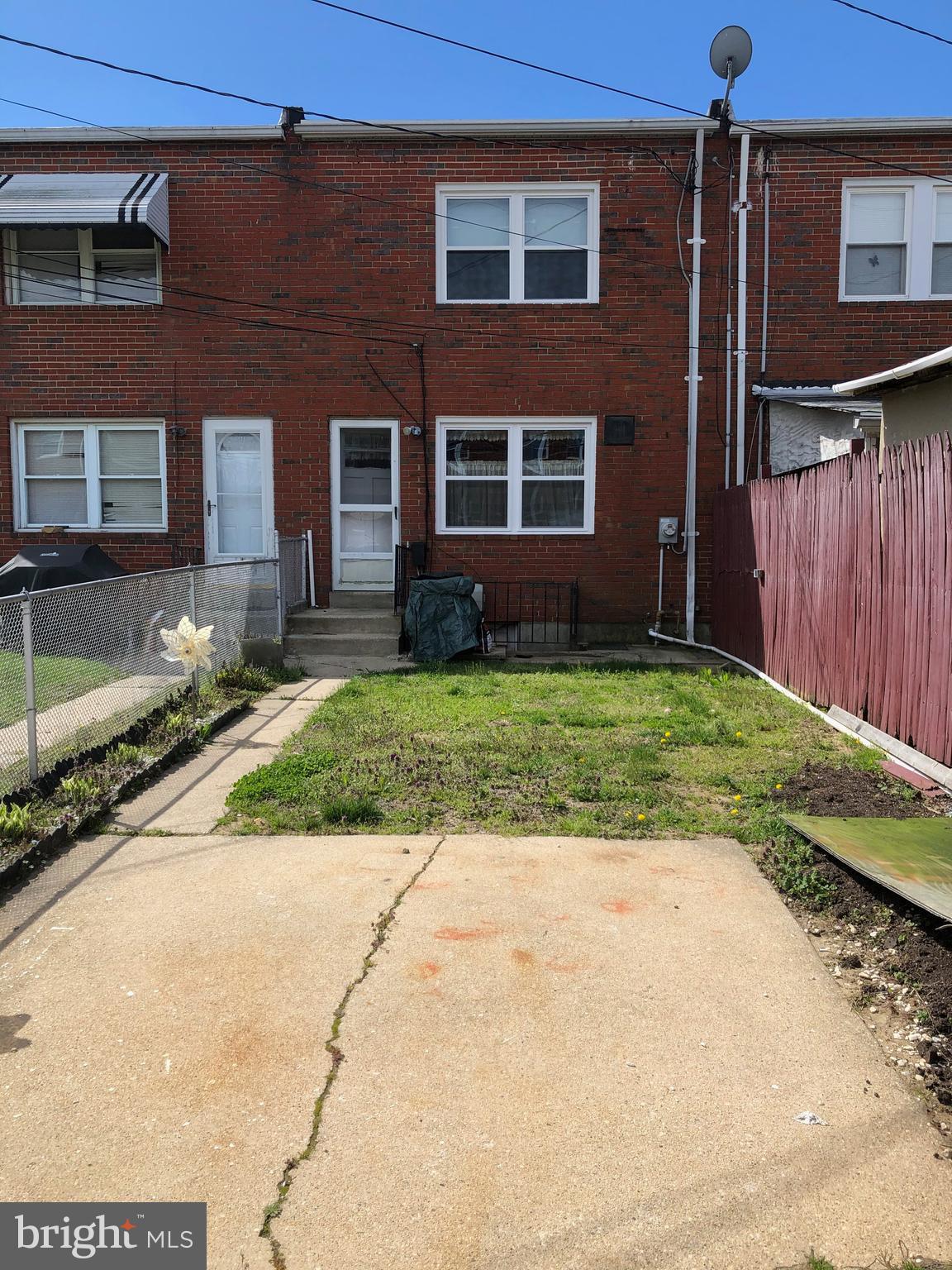 8124 Mid Haven Road Baltimore, MD 21222 - Photo 4 of 22 Gallery Image 4