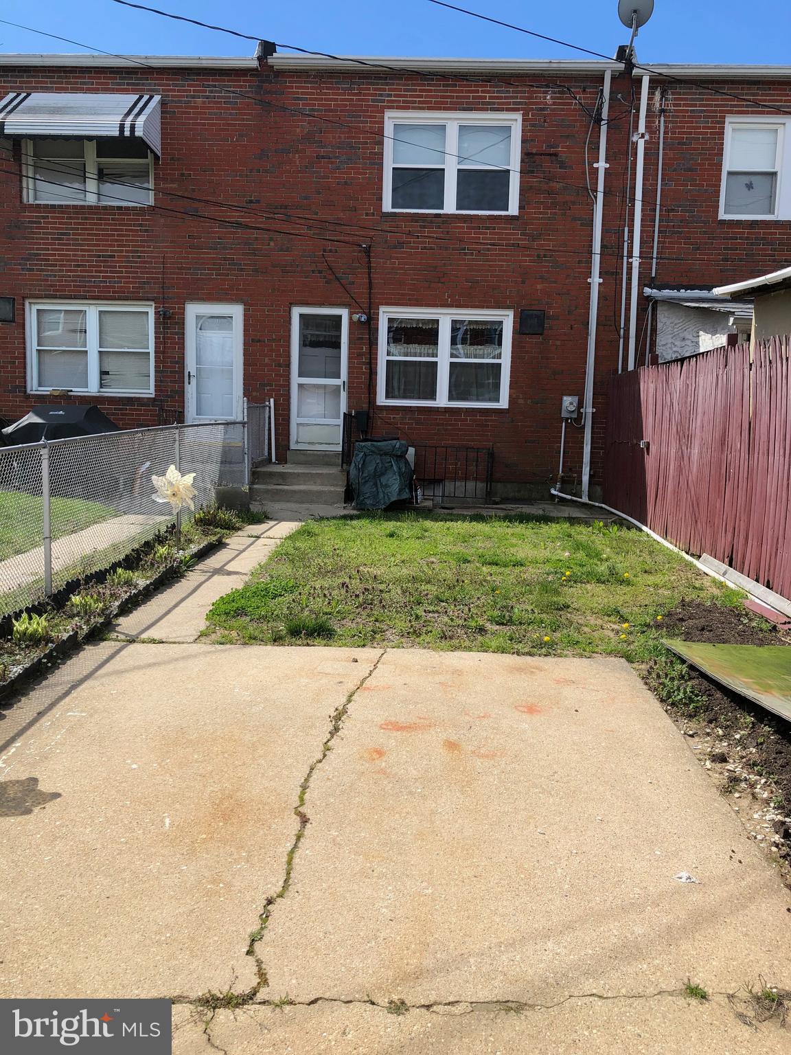 8124 Mid Haven Road Baltimore, MD 21222 - Photo 5 of 22 Gallery Image 5