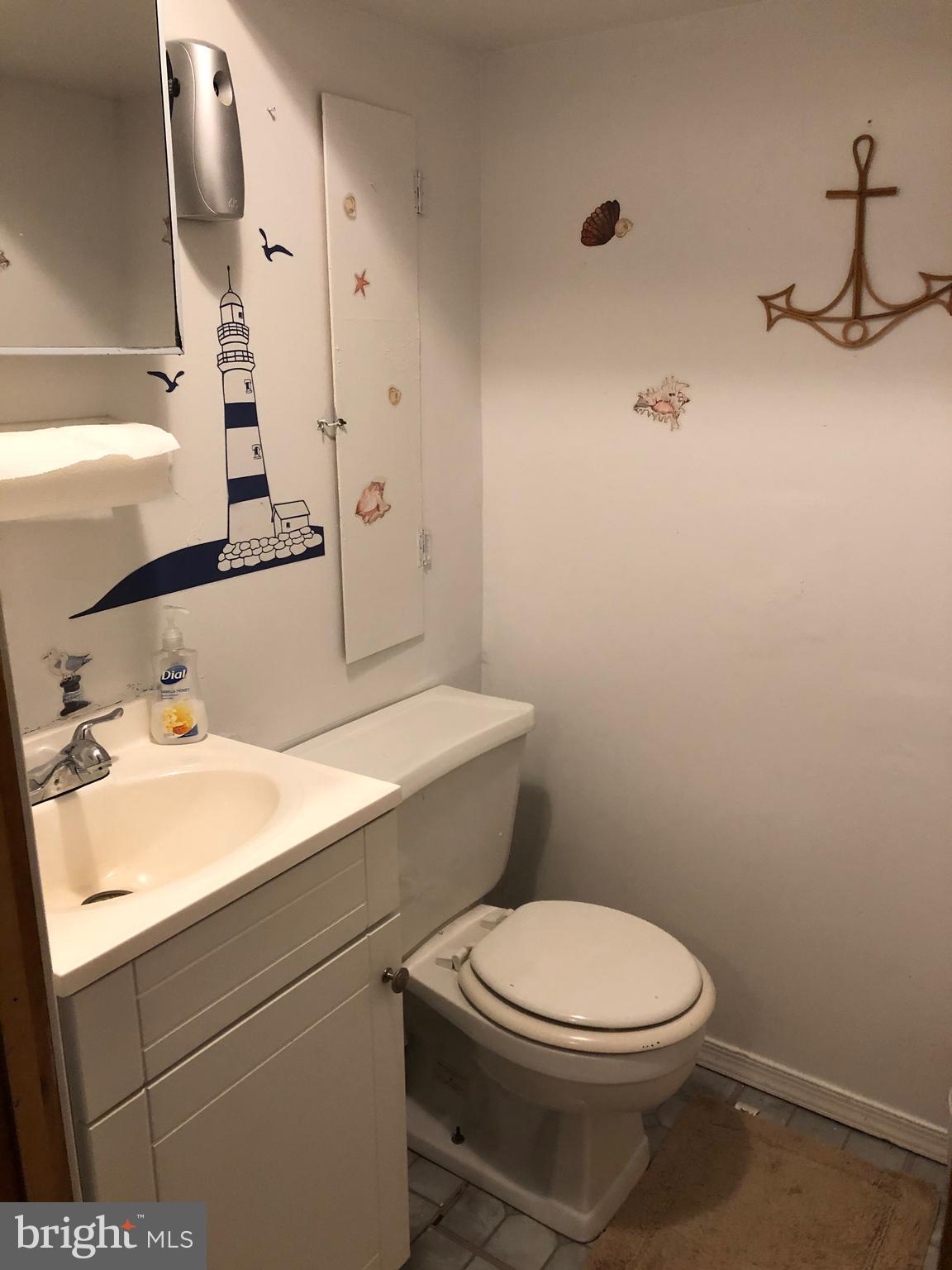 8124 Mid Haven Road Baltimore, MD 21222 - Photo 8 of 22 Gallery Image 8