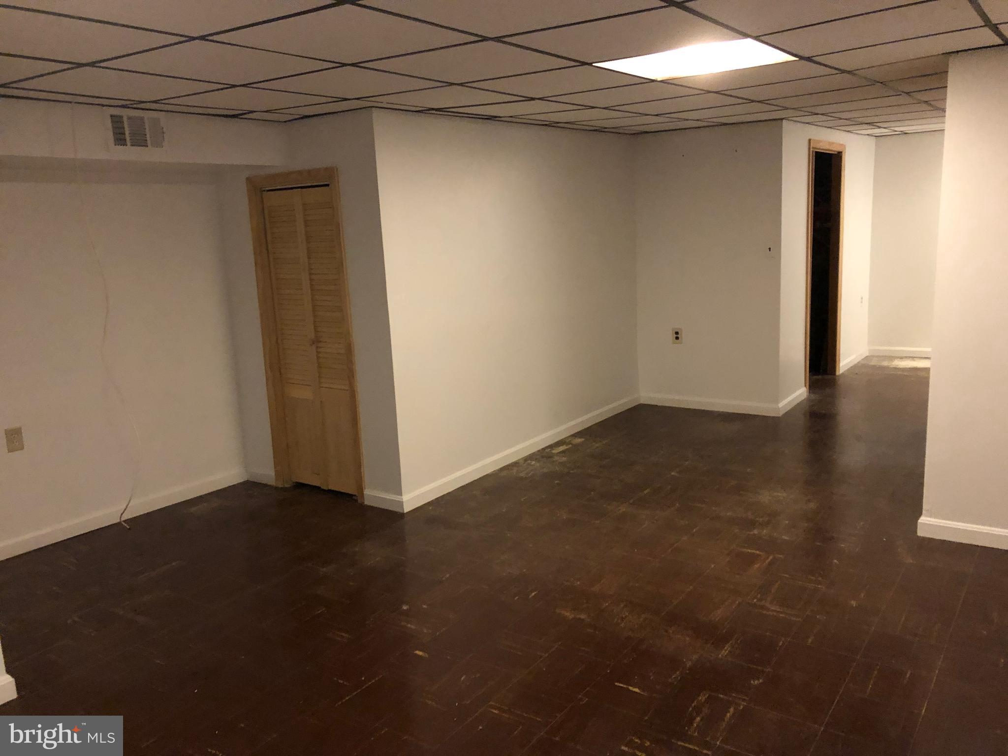 8124 Mid Haven Road Baltimore, MD 21222 - Photo 9 of 22 Gallery Image 9