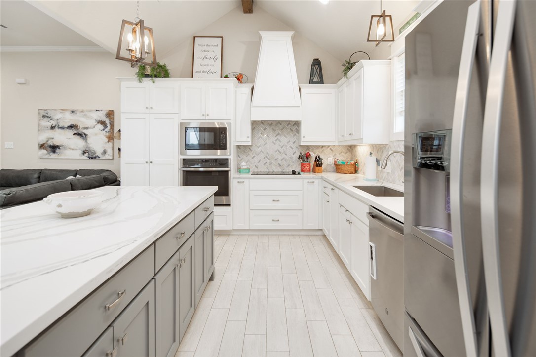 10323 Whiskey River Road Bryan, TX 77808 - Photo 16 of 45