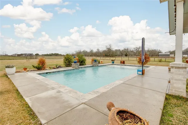 $564,900 | 10323 Whiskey River Road, Bryan, TX 77808