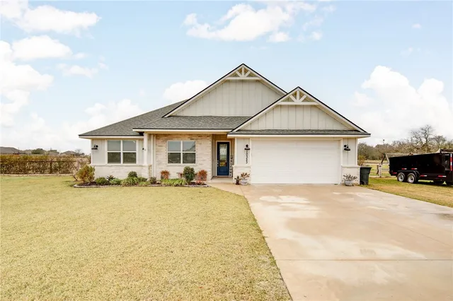 $564,900 | 10323 Whiskey River Road, Bryan, TX 77808