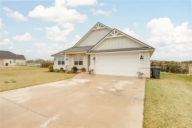 $564,900 | 10323 Whiskey River Road, Bryan, TX 77808