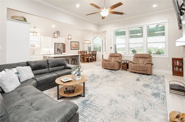 $564,900 | 10323 Whiskey River Road, Bryan, TX 77808