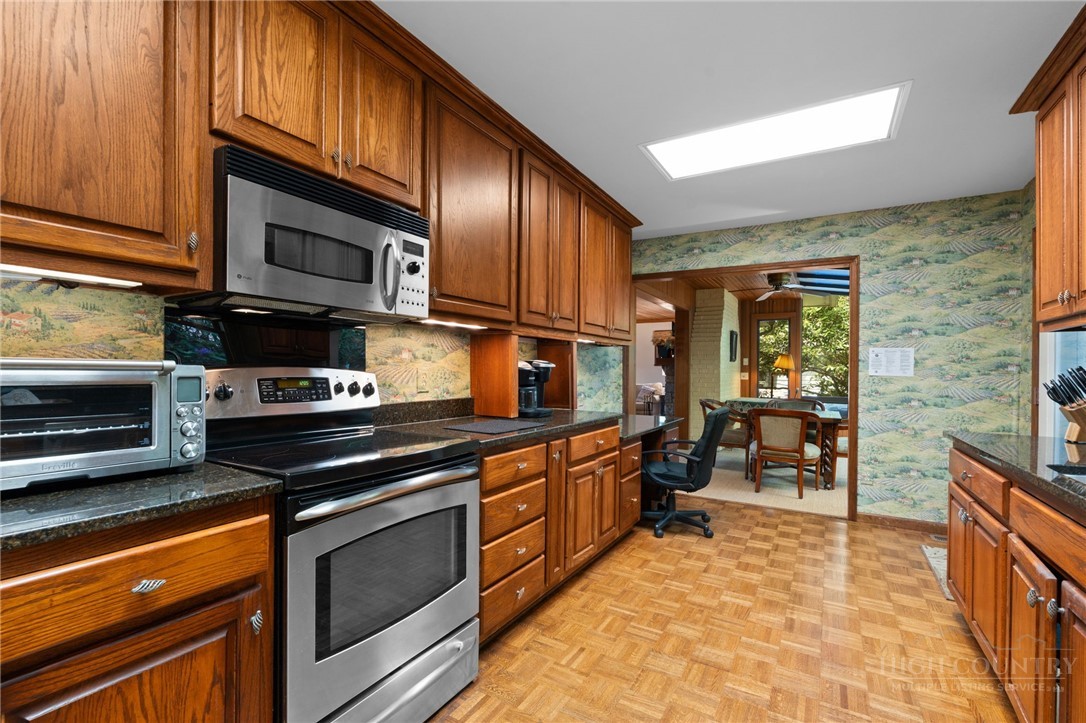 654 Goforth Road Blowing Rock, NC 28605 - Photo 16 of 34
