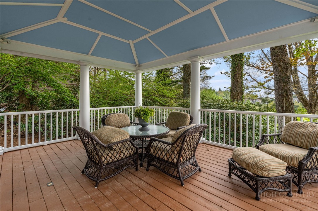 654 Goforth Road Blowing Rock, NC 28605 - Photo 5 of 34