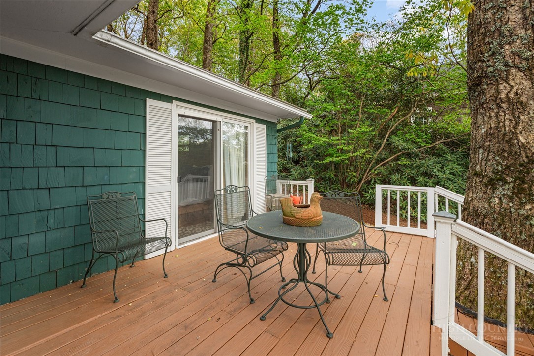 654 Goforth Road Blowing Rock, NC 28605 - Photo 7 of 34