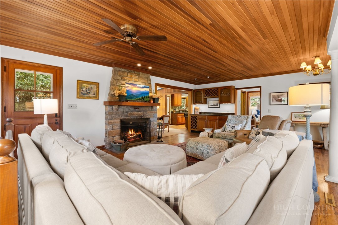 654 Goforth Road Blowing Rock, NC 28605 - Photo 10 of 34