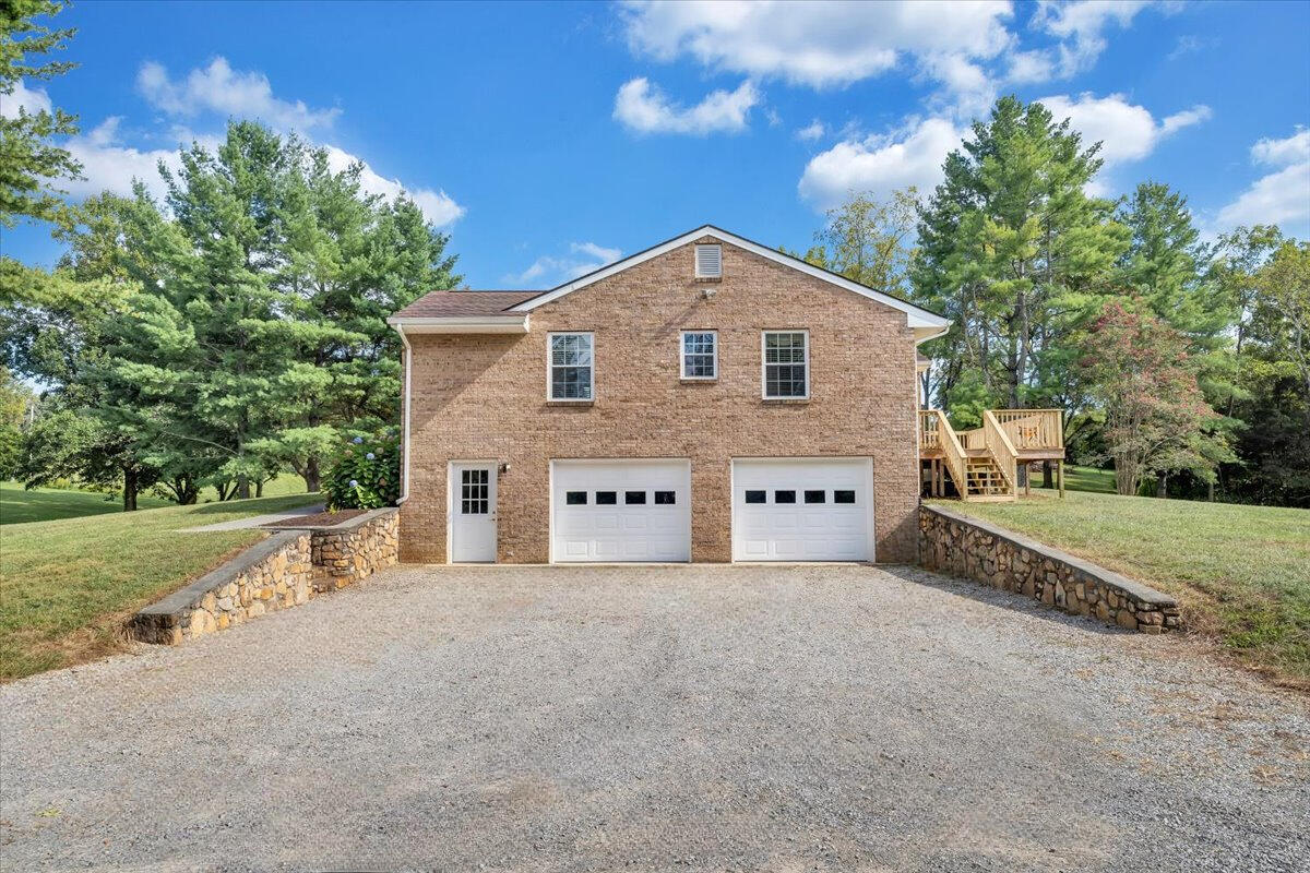 2167 Shavers Farm Road Fincastle, VA 24090 - Photo 33 of 38 42-47-MIB06371-