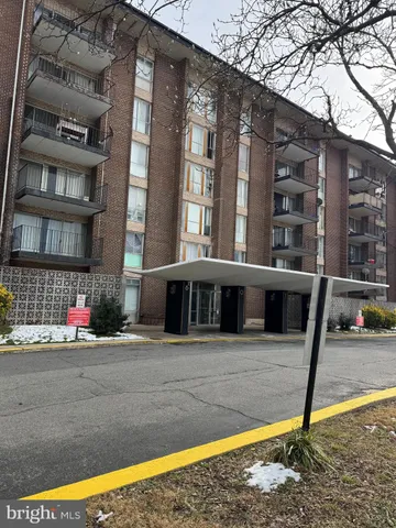 a front view of a building with street