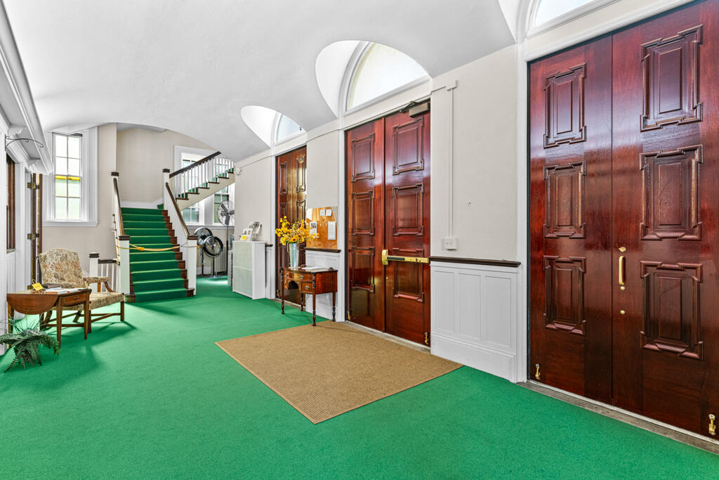 57 Neal Street Portland, ME 04102 - Photo 9 of 47 DSC04706