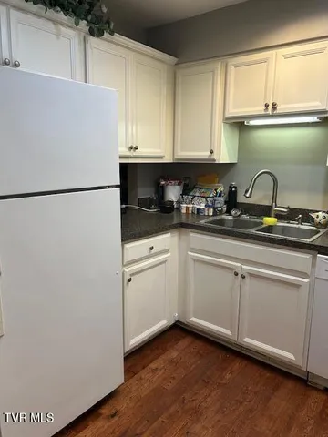 $219,900 | 512 Fleetwood Court, Unit C, Kingsport, TN 37660