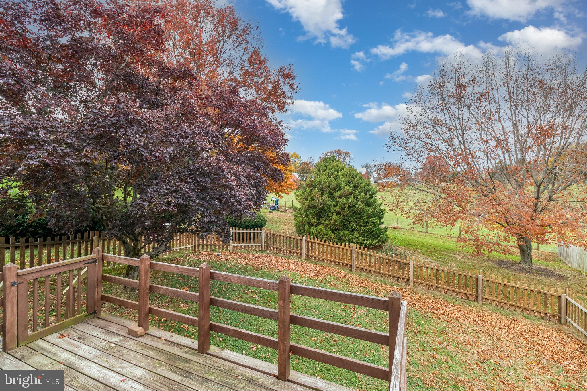 545 Wood View Drive Lititz, PA 17543 - Photo 25 of 38 a view of a balcony with wooden floor and fence