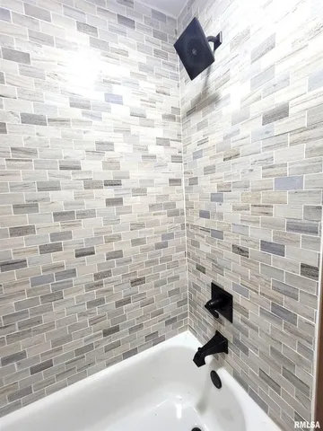 a view of a window in a room