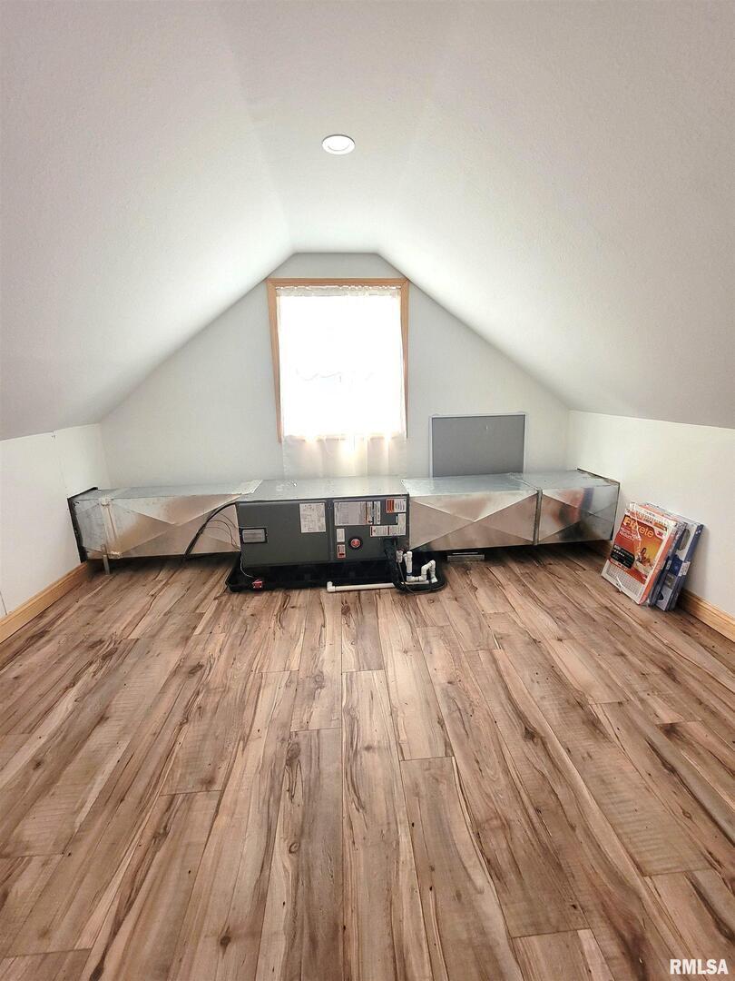 7324 State Rte 161 Extension Iuka, IL 62849 - Photo 42 of 78 a living room with a couch wooden floor and a view of living room