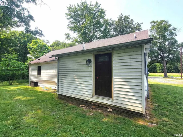$136,900 | 7324 State Rte 161 Extension, Iuka, IL 62849