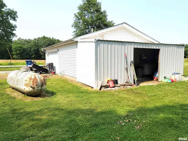 $136,900 | 7324 State Rte 161 Extension, Iuka, IL 62849