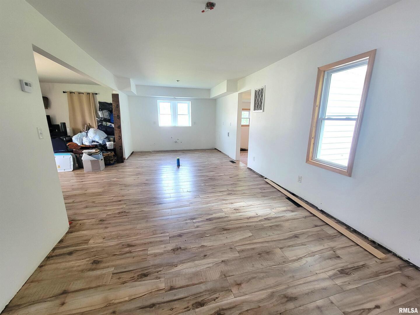 7324 State Rte 161 Extension Iuka, IL 62849 - Photo 7 of 78