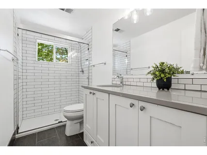 $825,000 | 3525 Lakeview Circle, Longmont, CO 80503