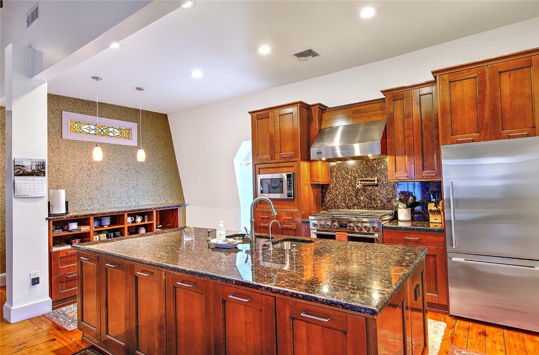 159 Sutton Street Providence, RI 02903 - Photo 13 of 50