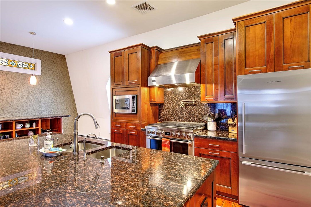 159 Sutton Street Providence, RI 02903 - Photo 14 of 50