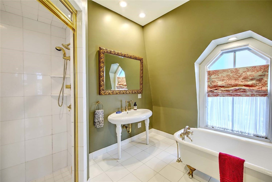 159 Sutton Street Providence, RI 02903 - Photo 33 of 50