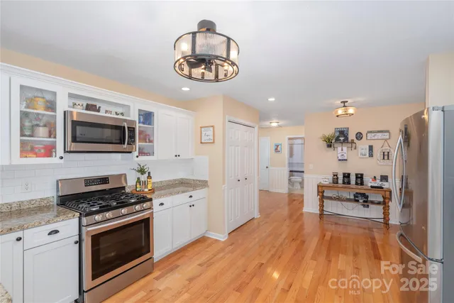 $524,900 | 220 George Sutton Road, Waynesville, NC 28785