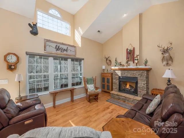 $524,900 | 220 George Sutton Road, Waynesville, NC 28785