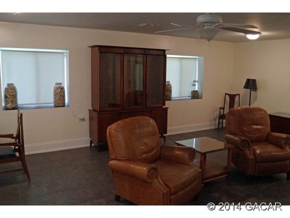 240 Huckleberry Road Hawthorne, FL 32640 - Photo 6 of 21 Gallery Image 6