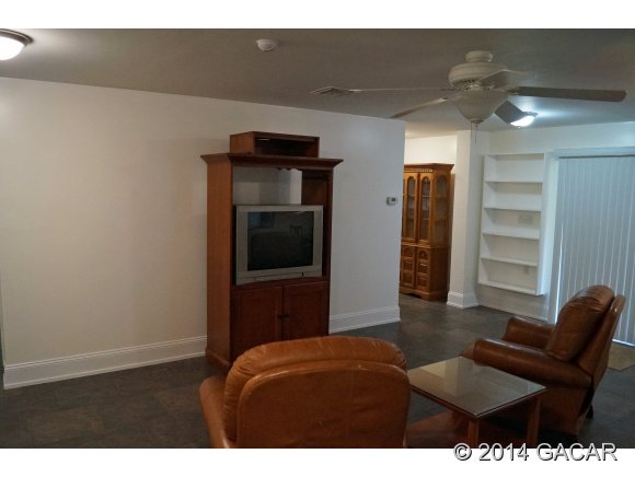 240 Huckleberry Road Hawthorne, FL 32640 - Photo 7 of 21 Gallery Image 7