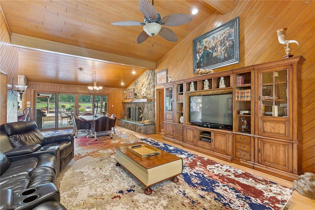 401 Burning Tree Circle High Point, NC 27265 - Photo 14 of 29 Gallery Image 14