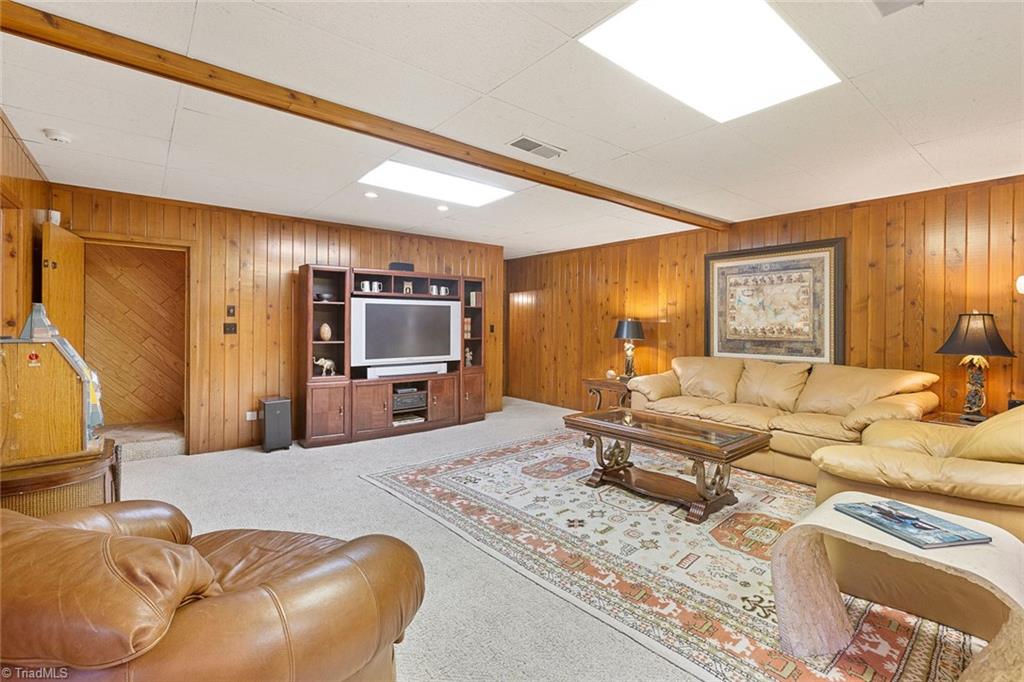 401 Burning Tree Circle High Point, NC 27265 - Photo 27 of 29 Gallery Image 27