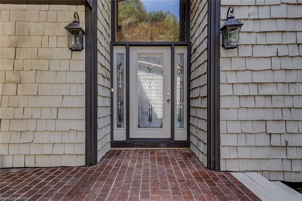 401 Burning Tree Circle High Point, NC 27265 - Photo 7 of 29 Gallery Image 7