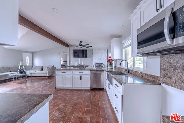 wooden floor in a room