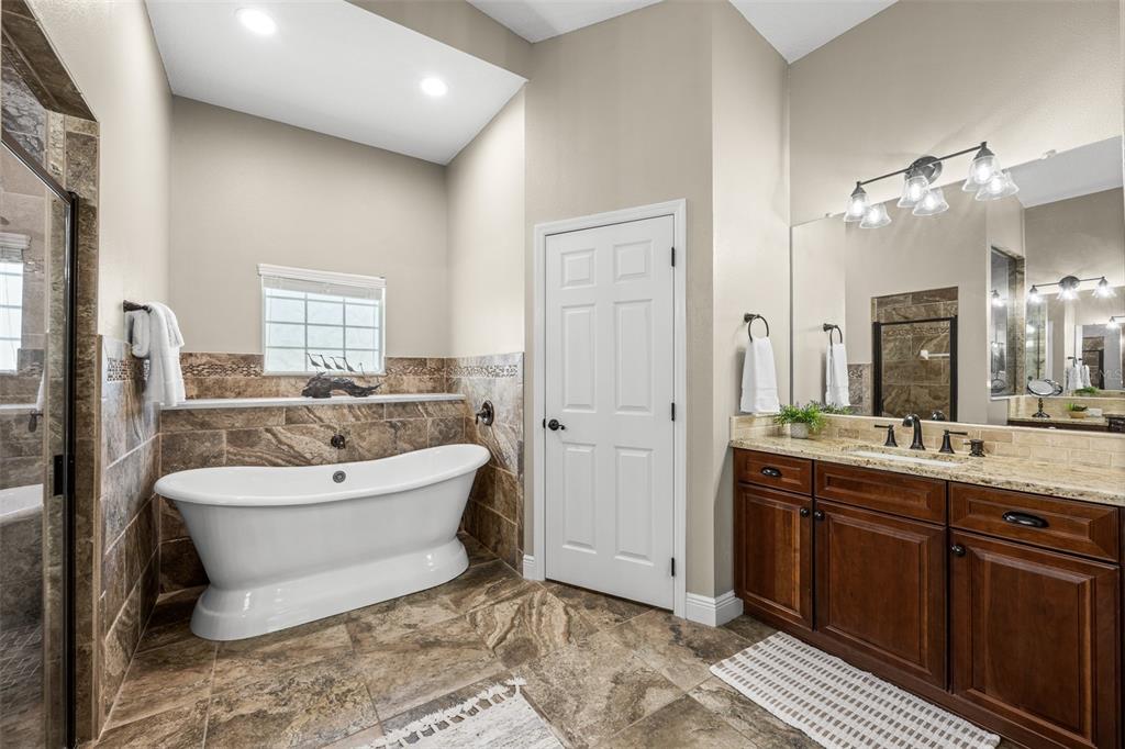 8224 Spring Forest Lane Wesley Chapel, FL 33544 - Photo 17 of 37
