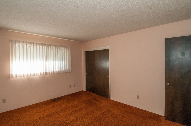 9083 Placer Road Redding, CA 96001 - Photo 14 of 23 Hall bedroom