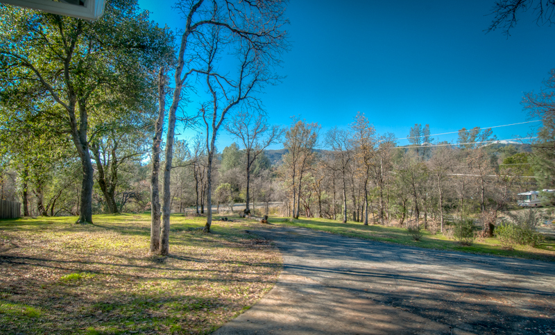 9083 Placer Road Redding, CA 96001 - Photo 23 of 23 Top of driveway and add'l parking...