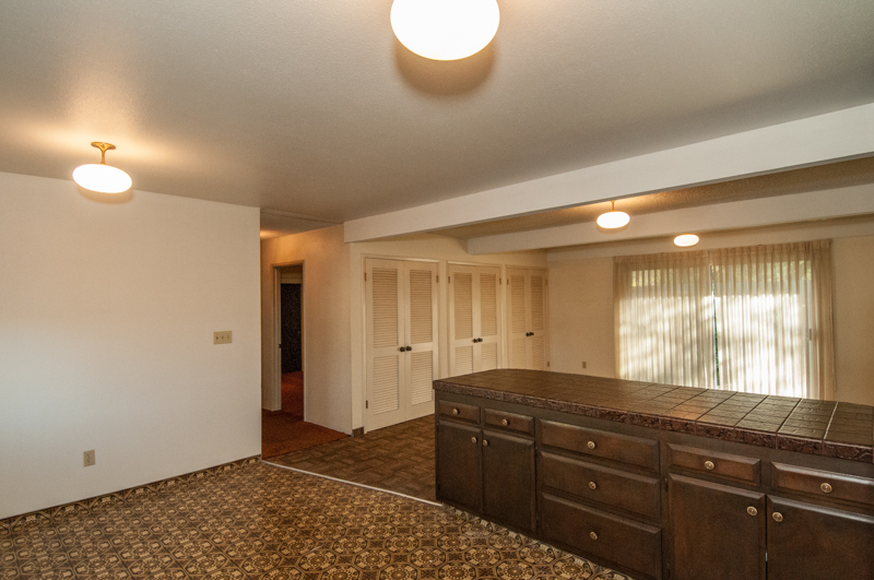 9083 Placer Road Redding, CA 96001 - Photo 9 of 23 Dining area and large counter space...