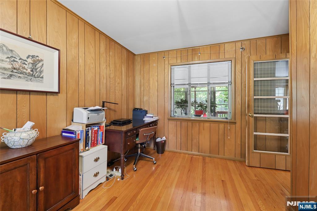 12 Beverly Road Englewood Cliffs, NJ 07632 - Photo 14 of 36